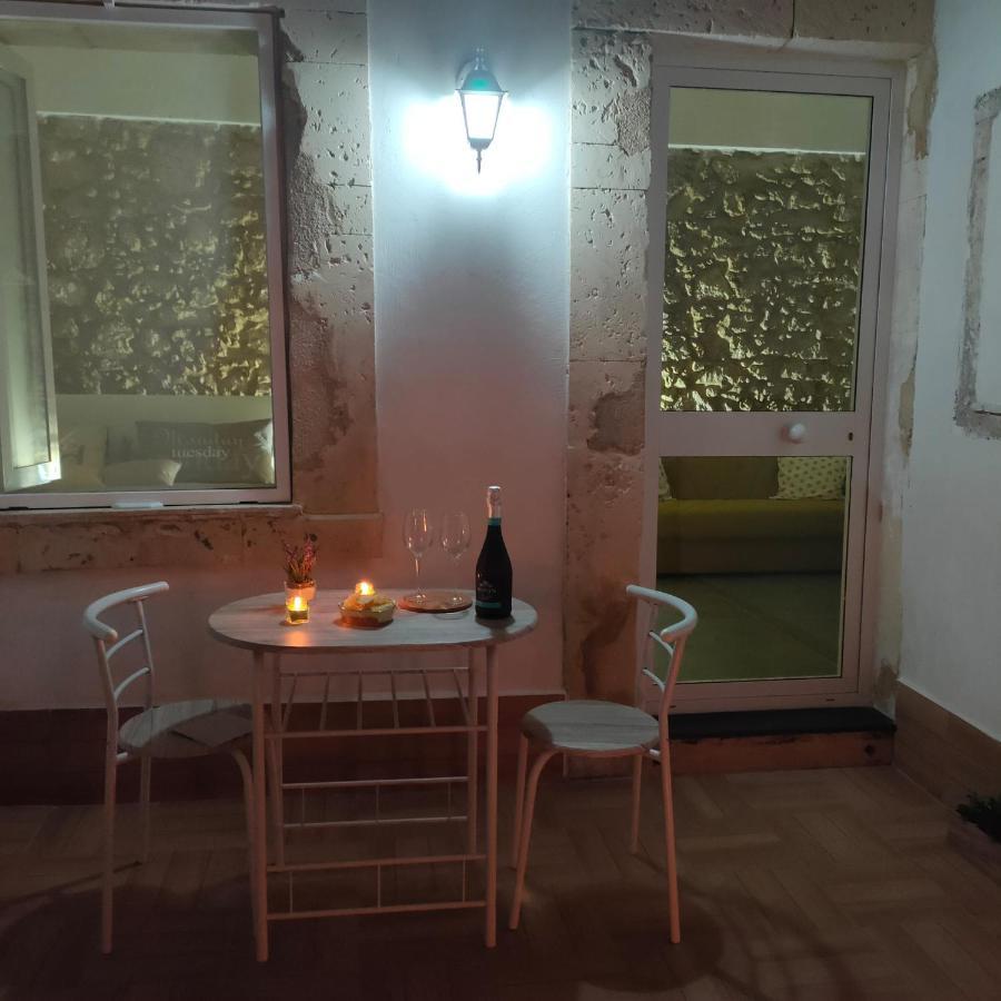 Ma-Ri House Apartment Syracuse Luaran gambar